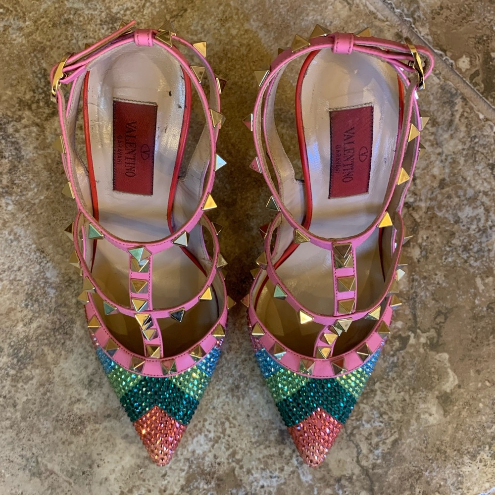 Valentino Rockstud RARE heels - Picture 3 of 8
